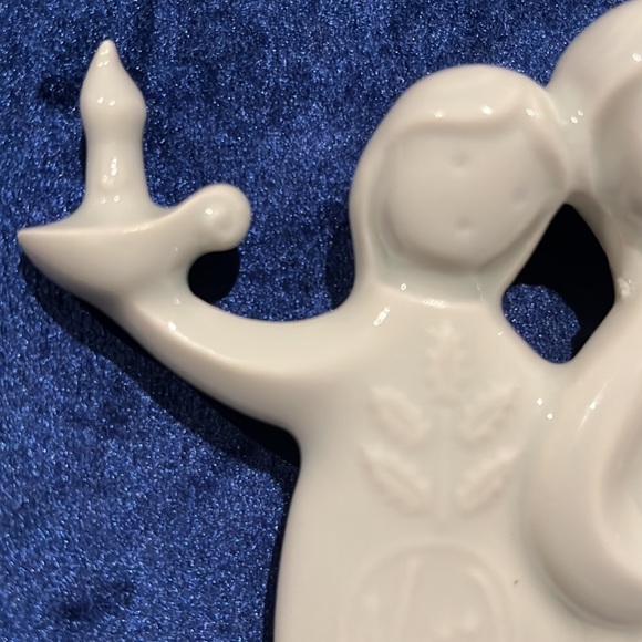 1976 Haviland Christmas ornament France "Sleeping Angel" Discontinued - Picture 3 of 12